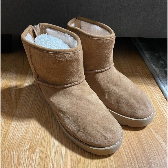 UGG Shoes - UGG CLASSIC MINI LOGO ZIP CHESTNUT SUEDE SHEEPSKIN WOMEN'S BOOTS SIZE US 7